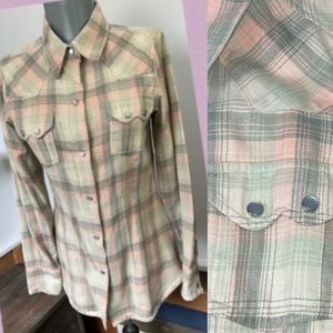 New Tasha Polizzi Western Pearl Snap button front warm flannel Shirt pink/gr…